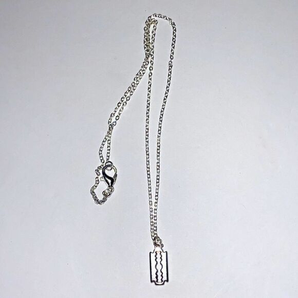 Dainty, Faux Razor Blade, Charm & Linked Chain - Picture 5 of 8